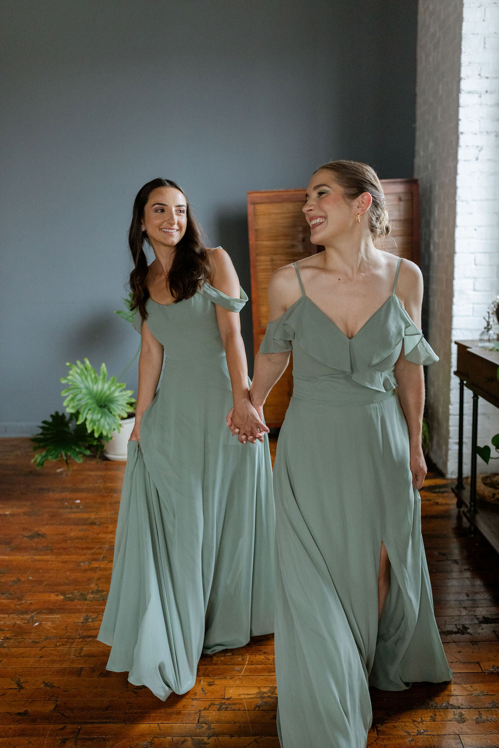 ivy green bridesmaid dresses Dear Cleo Ivy (Green) Bridesmaid Dress Size 8 - Unaltered